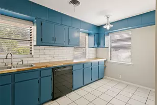 2952 Lavita Ln, Farmers Branch, TX 75234 - Photo 7