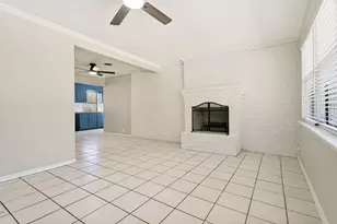 2952 Lavita Ln, Farmers Branch, TX 75234 - Photo 5