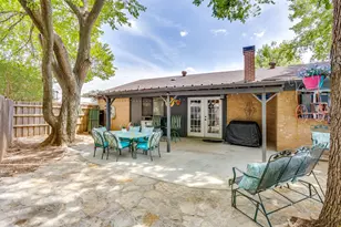 435 SE Gardens Blvd, Burleson, TX 76028 - Photo 37