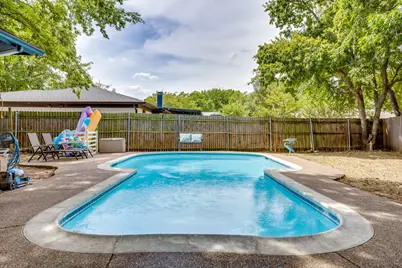 435 SE Gardens Boulevard, Burleson, TX 76028 - Photo 31