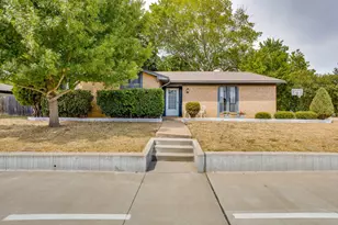 435 SE Gardens Blvd, Burleson, TX 76028 - Photo 1