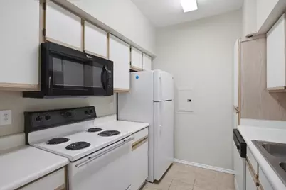 3212 Donnelly Circle #504, Fort Worth, TX 76107 - Photo 3