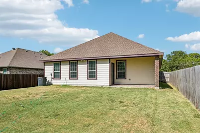 1918 Avenue D, Grand Prairie, TX 75051 - Photo 27