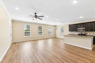 1918 Avenue D, Grand Prairie, TX 75051 - Photo 5