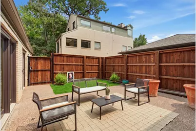 2637 McCart Avenue, Fort Worth, TX 76110 - Photo 19