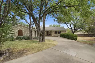8703 Dunleith Ct, Granbury, TX 76049 - Photo 1