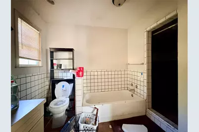 448 Norwood Drive, Woodway, TX 76712 - Photo 11