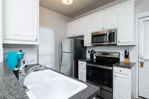 2801 Frazier Ave, Fort Worth, TX 76110 - Photo 9