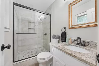 214 E Arkansas Street, Sherman, TX 75090 - Photo 13