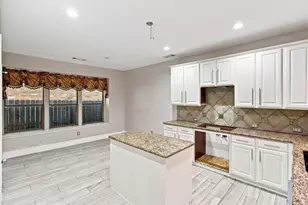 7075 Nantucket Way, Grand Prairie, TX 75054 - Photo 5