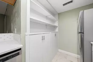 12824 Midway Rd, Dallas, TX 75244 - Photo 17