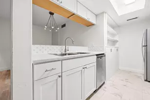 12824 Midway Rd, Dallas, TX 75244 - Photo 11