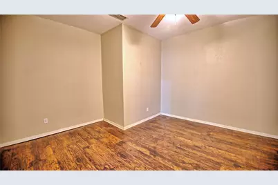 301 W Howell Street, Saint Jo, TX 76265 - Photo 7