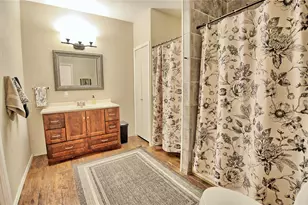 301 W Howell St, Saint Jo, TX 76265 - Photo 13