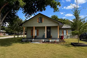 402 S Bell St, Royse City, TX 75189 - Photo 1