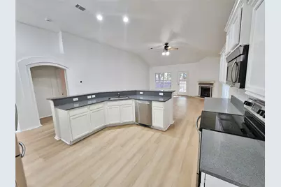 741 Cardinal Drive, Saginaw, TX 76131 - Photo 7