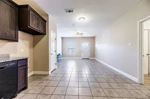 7323 S Colonial Dr, Forest Hill, TX 76140 - Photo 9