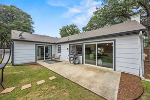 408 Thorn Wood Dr, Euless, TX 76039 - Photo 23