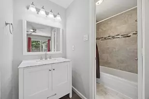 408 Thorn Wood Dr, Euless, TX 76039 - Photo 17