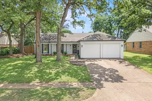 408 Thorn Wood Dr, Euless, TX 76039 - Photo 3