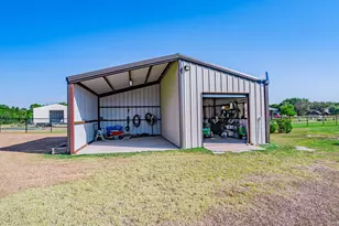 3609 Farm Land Ct, Granbury, TX 76048 - Photo 31
