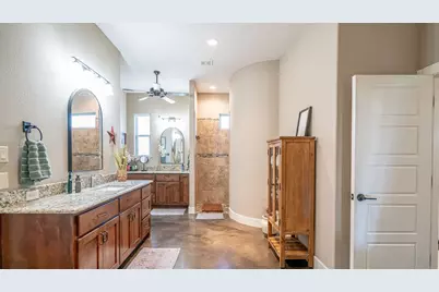 3609 Farm Land Court, Granbury, TX 76048 - Photo 25