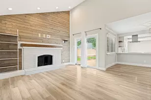 2114 Wheaton Dr, Richardson, TX 75081 - Photo 3