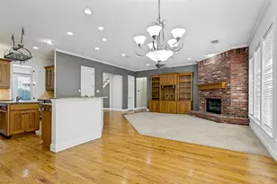 513 Dooley Ct, Grapevine, TX 76051 - Photo 9