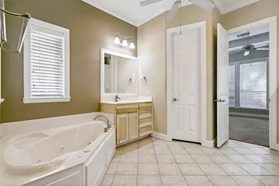 513 Dooley Court, Grapevine, TX 76051 - Photo 15