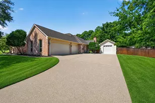 4901 Forest Hill Dr, Flower Mound, TX 75028 - Photo 5