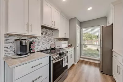 1838 Sandra Lane, Grand Prairie, TX 75052 - Photo 13