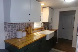 1533 W 6th St, Corsicana, TX 75110 - Photo 11