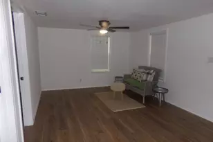 1533 W 6th St, Corsicana, TX 75110 - Photo 5