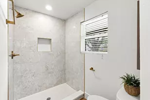5826 Enchanted Ln, Dallas, TX 75227 - Photo 15