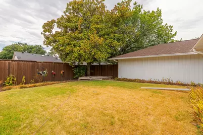6928 Mill Falls Drive, Dallas, TX 75248 - Photo 29