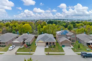 1120 Cheyenne Dr, Aubrey, TX 76227 - Photo 7