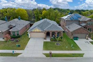 1120 Cheyenne Dr, Aubrey, TX 76227 - Photo 5
