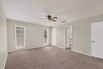 1949 Shorewood Drive, Grapevine, TX 76051 - Photo 17
