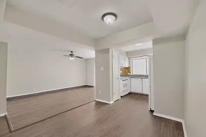 1949 Shorewood Drive, Grapevine, TX 76051 - Photo 11