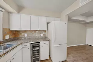 1949 Shorewood Dr, Grapevine, TX 76051 - Photo 13
