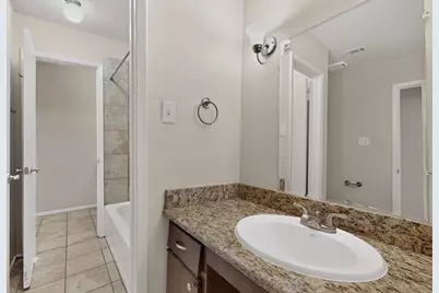 1949 Shorewood Drive, Grapevine, TX 76051 - Photo 21