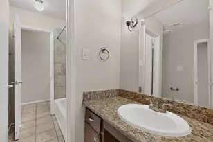 1949 Shorewood Dr, Grapevine, TX 76051 - Photo 21