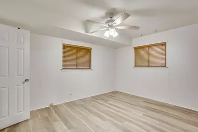 312 NW Wintercrest Road, Burleson, TX 76028 - Photo 15