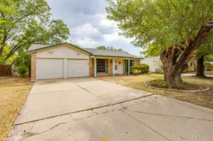 312 NW Wintercrest Rd, Burleson, TX 76028 - Photo 1