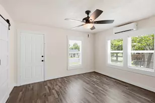 707 W Water St, Weatherford, TX 76086 - Photo 17