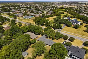 6121 Ten Mile Bridge Rd, Fort Worth, TX 76135 - Photo 37