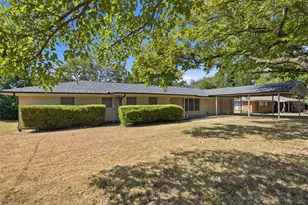6121 Ten Mile Bridge Rd, Fort Worth, TX 76135 - Photo 5