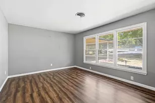 6121 Ten Mile Bridge Rd, Fort Worth, TX 76135 - Photo 9