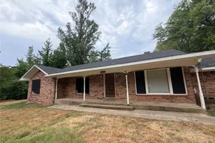 226 Co Rd 4244, Pittsburg, TX 75686 - Photo 1