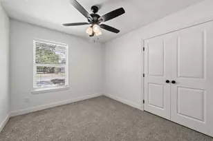 234 Avenue E, Lacy Lakeview, TX 76705 - Photo 9